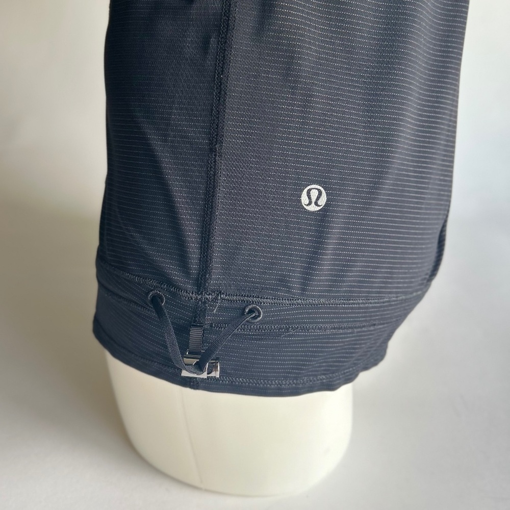New Lululemon Black Polyester Sleeveless Top size 4 - Picture 10 of 14